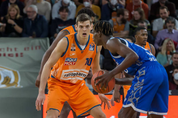 其中最大的 其中最大的